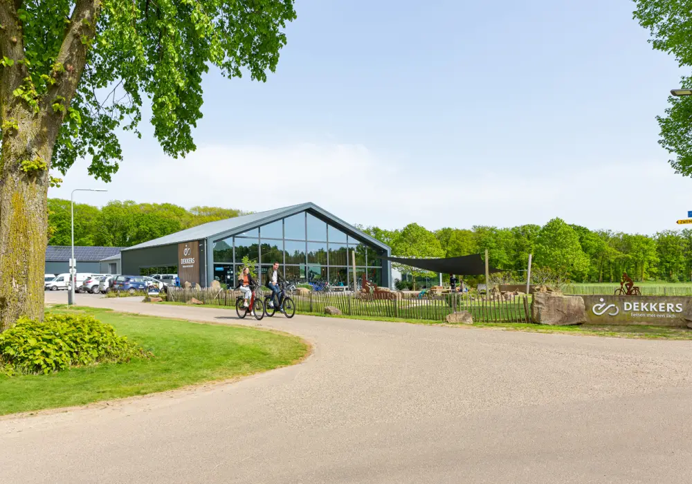 Het pand van Dekkers Tweewielers