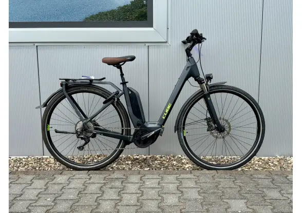 Afbeelding van de Cube Touring EXC
