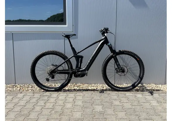 Afbeelding van de Cube Stereo Hybrid 140 HPC