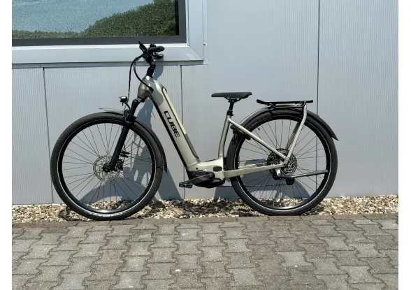 Afbeelding van de Cube Kathmandu Pro 750